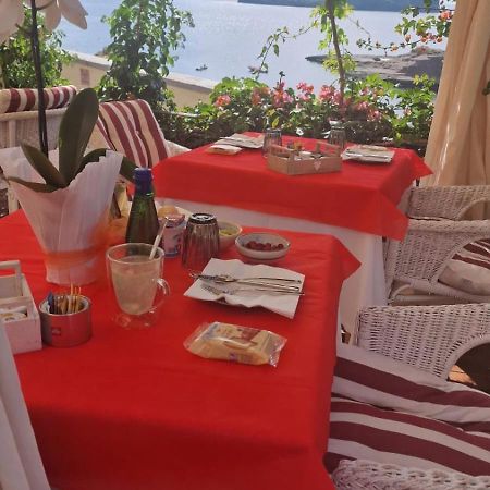 Hotel Villa Iulia Ventotene Eksteriør bilde