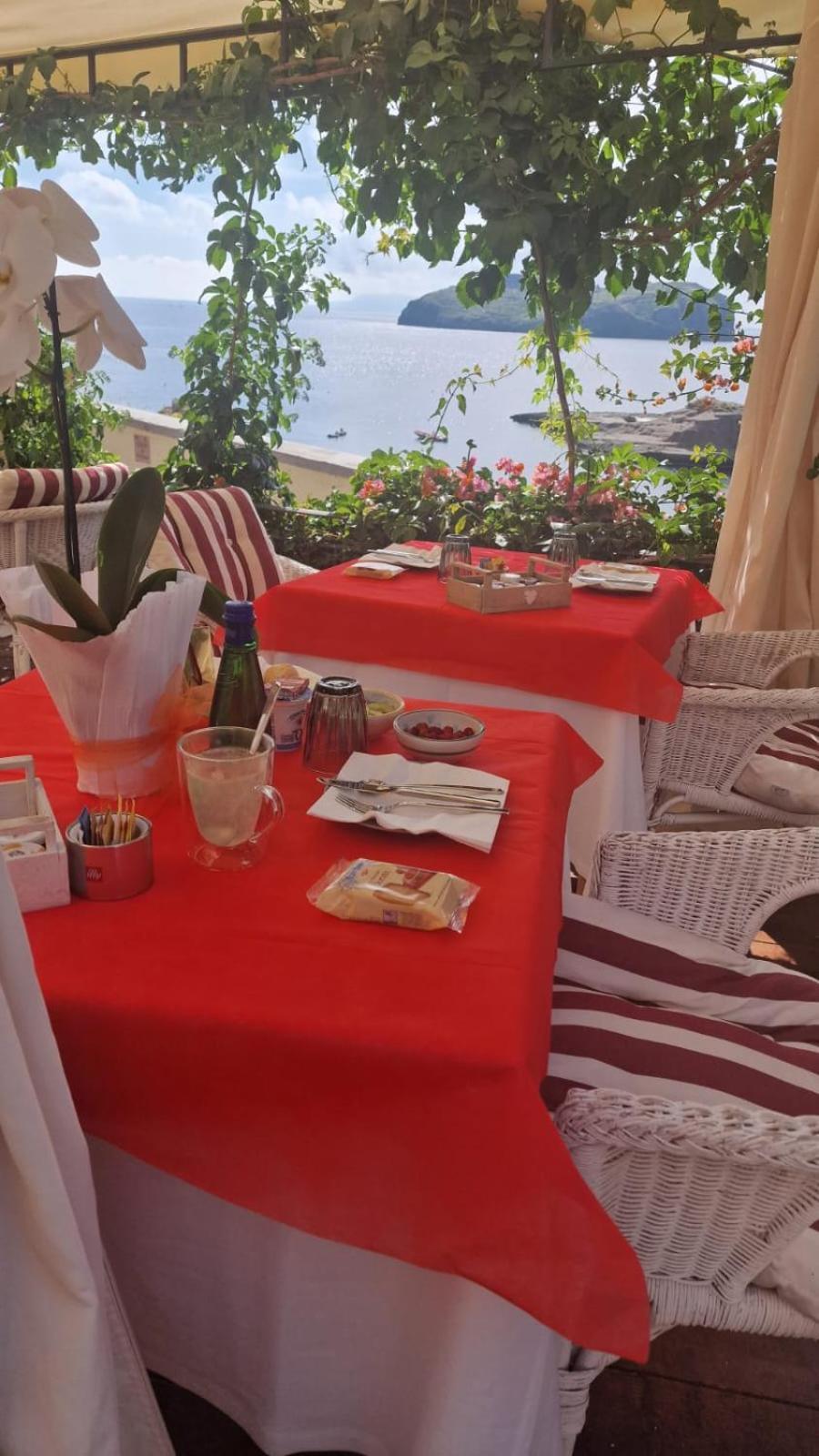 Hotel Villa Iulia Ventotene Eksteriør bilde