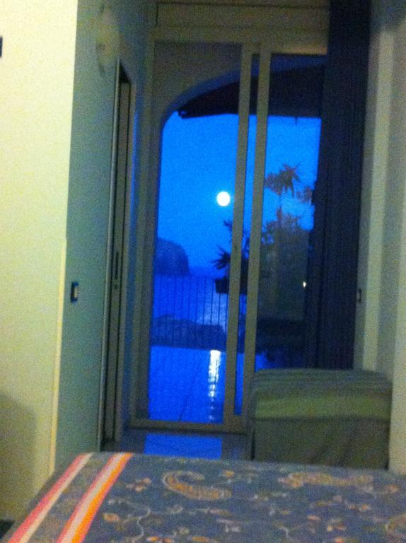 Hotel Villa Iulia Ventotene Eksteriør bilde