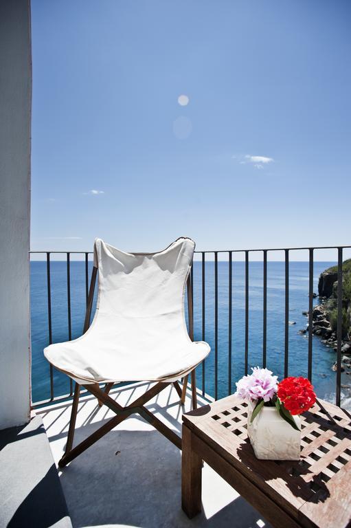 Hotel Villa Iulia Ventotene Eksteriør bilde